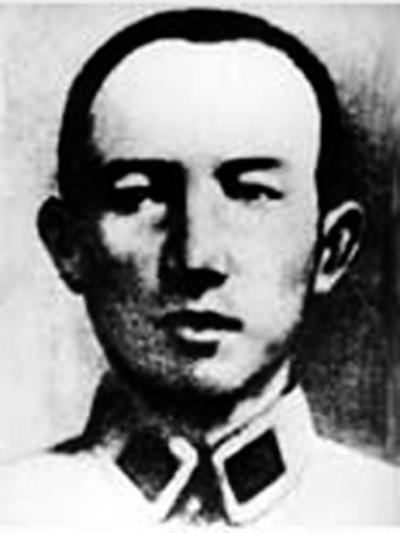 1929年，一个放牛娃孤身闯进地主家，以一己之力夺取了地主家的10杆枪，还能够全