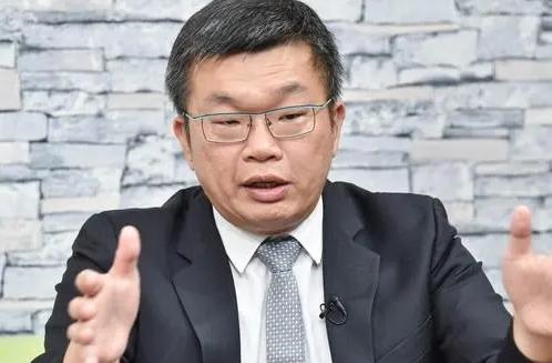 对于台“立法院”将上演表决大战，民进党团总召蔡其昌则呼吁，还是要以苍生、台湾发展