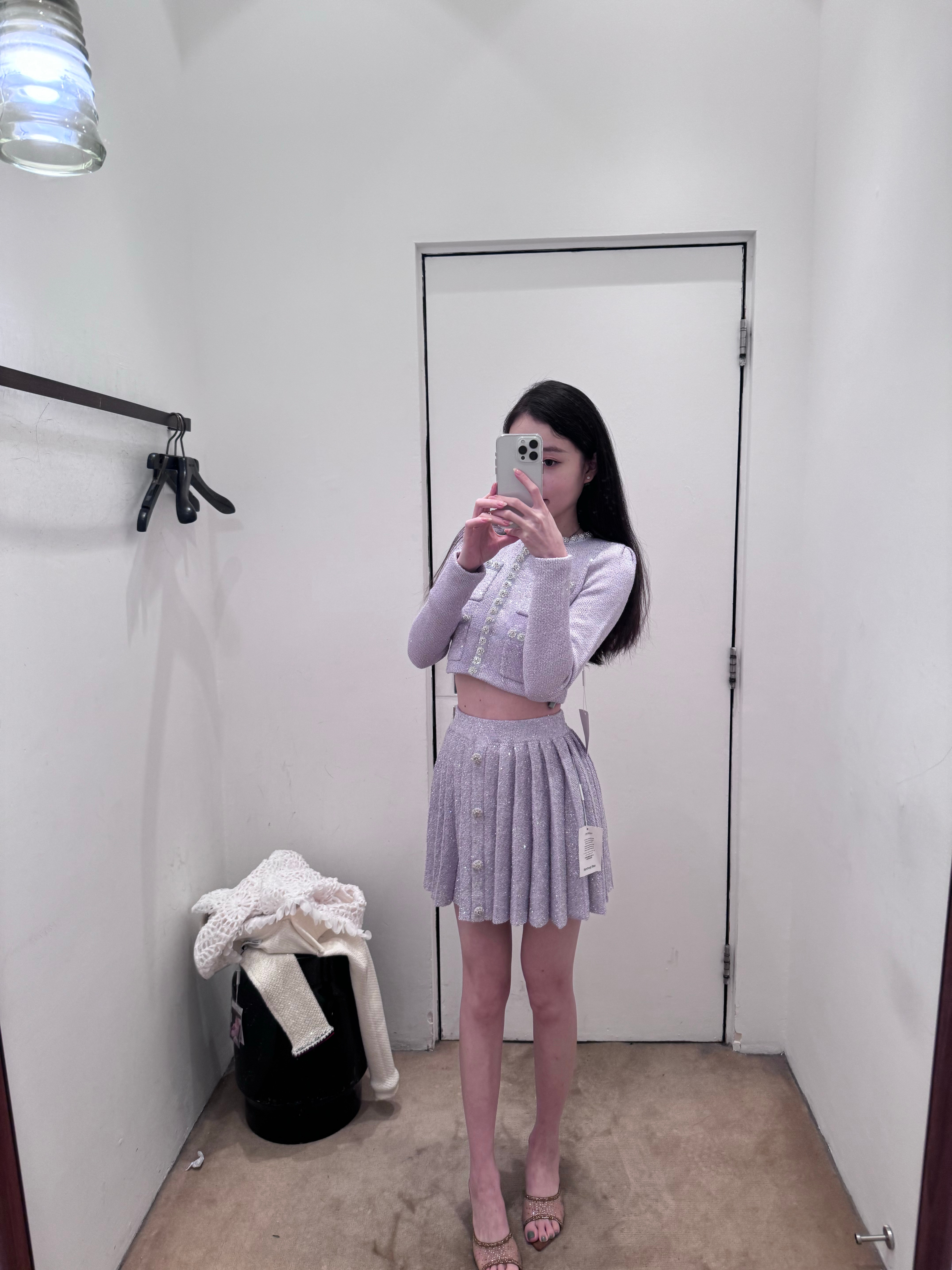 公主粗门买衣服咯  ​​​