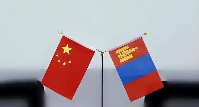 世界上最仇华不是美国，不是澳大利亚，却是曾同属一家的外蒙古。也许很多事情都一样，