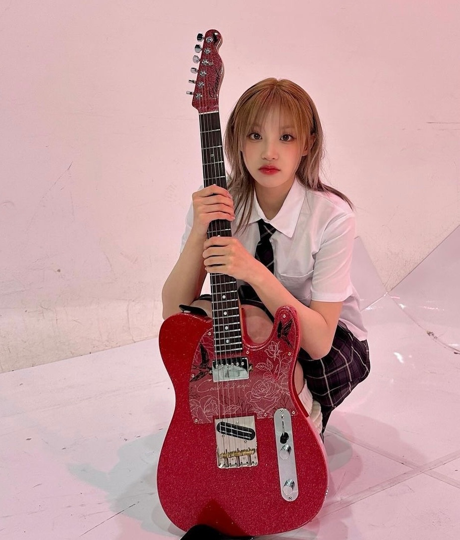＂With my GIGI＂🐶🤍🎸♥️*宋雨琦 ​​​