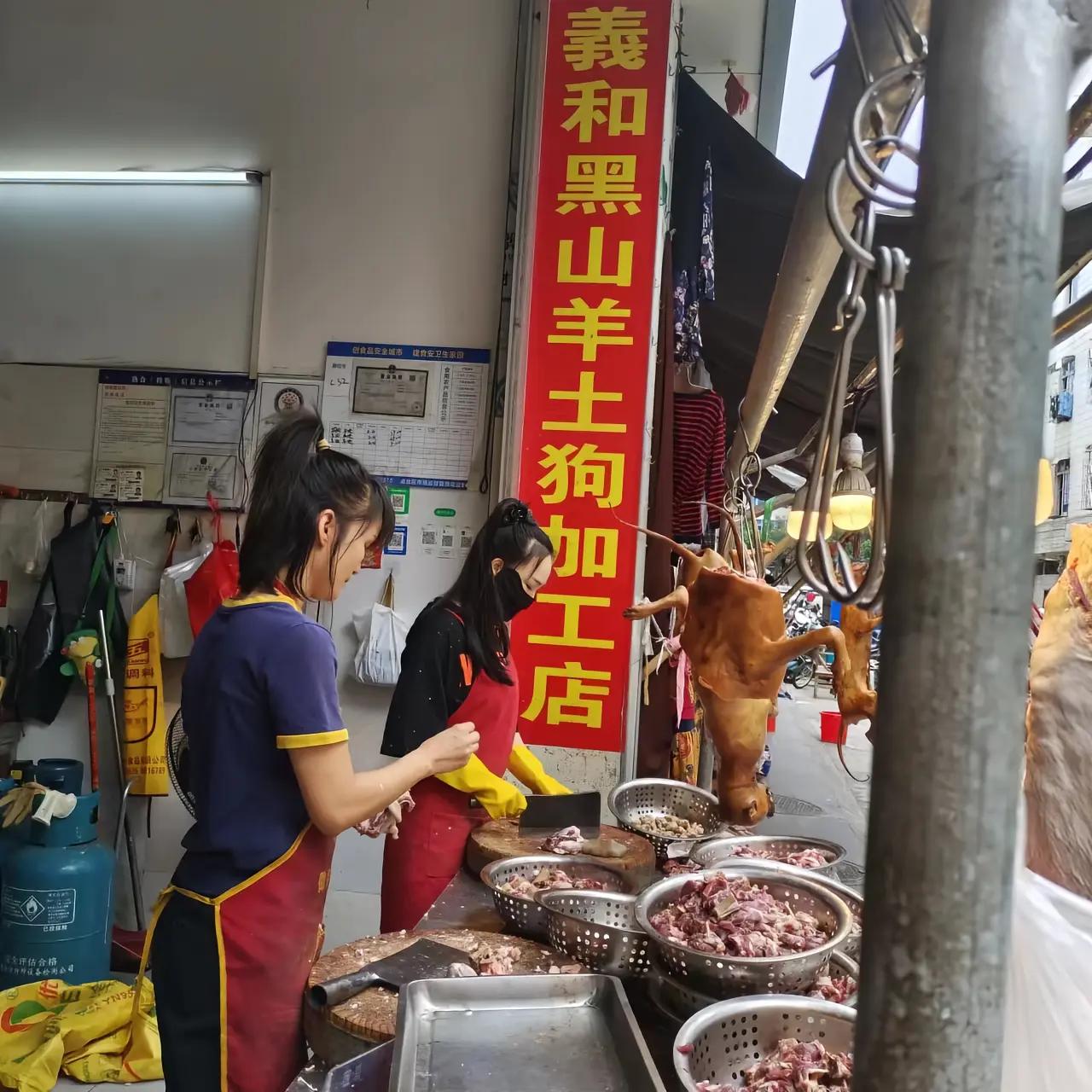 有句古话说得非常好，男女搭配，干活不累，这句话原本是说给那些靠着自己的双手，勤劳