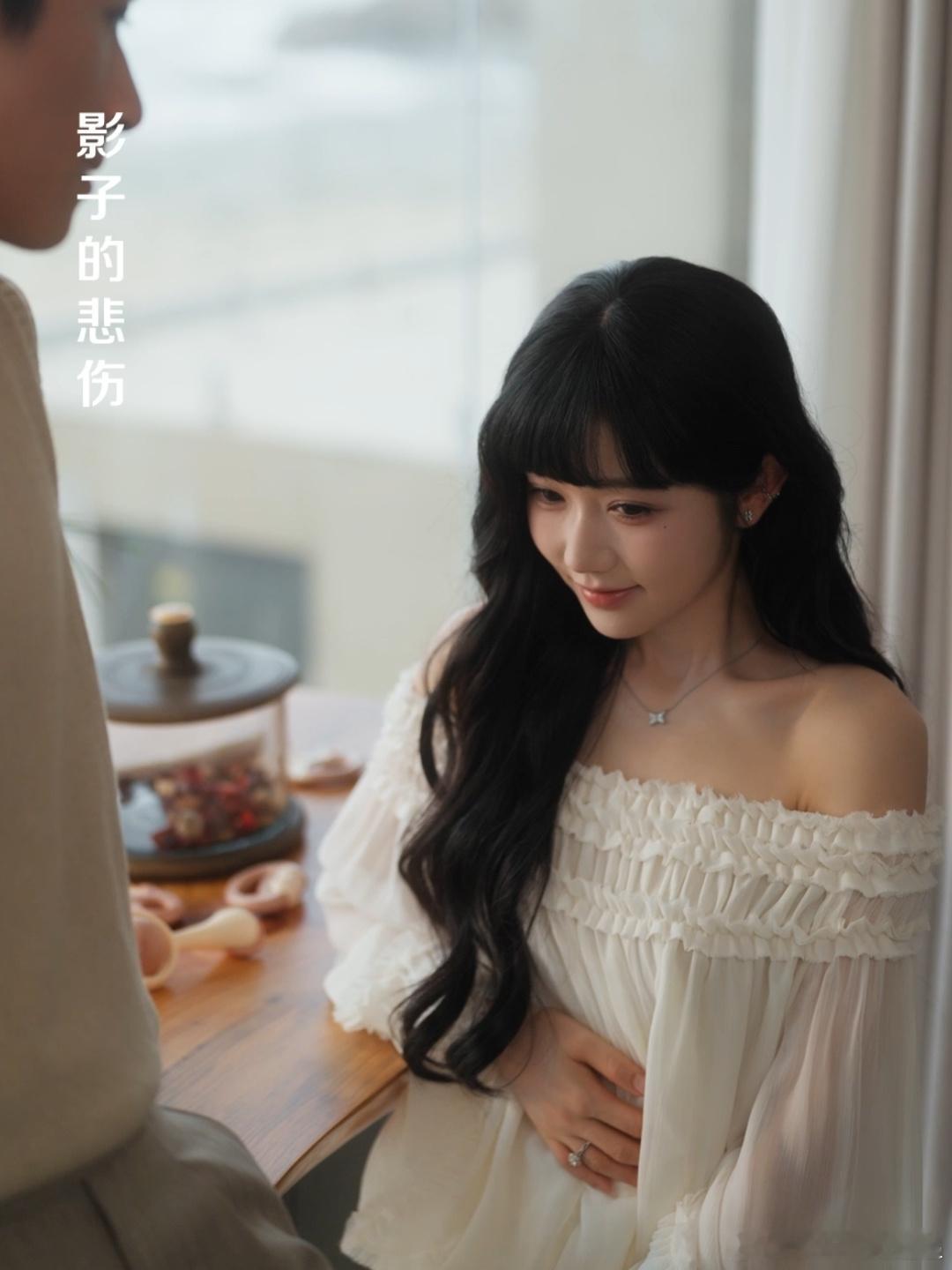 陈欣怡纪存希老配方新风味短剧命中注定我爱你开播 前几集信息量直接拉满，走错房间、