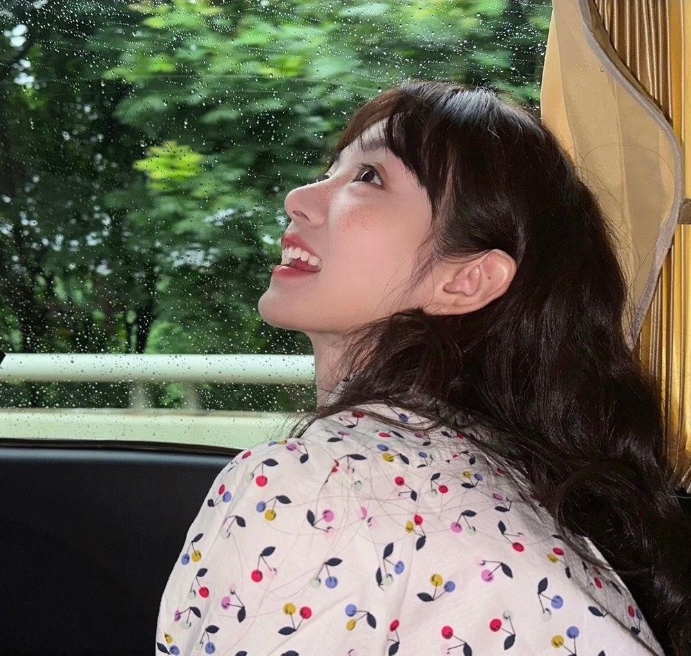 田曦薇夏日碎片🧩 ​​​