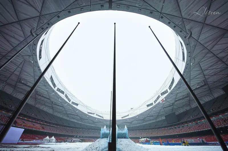 中央气象台12月10日18时双预警齐发，全国开启“速冻”模式，局地降温可达16℃