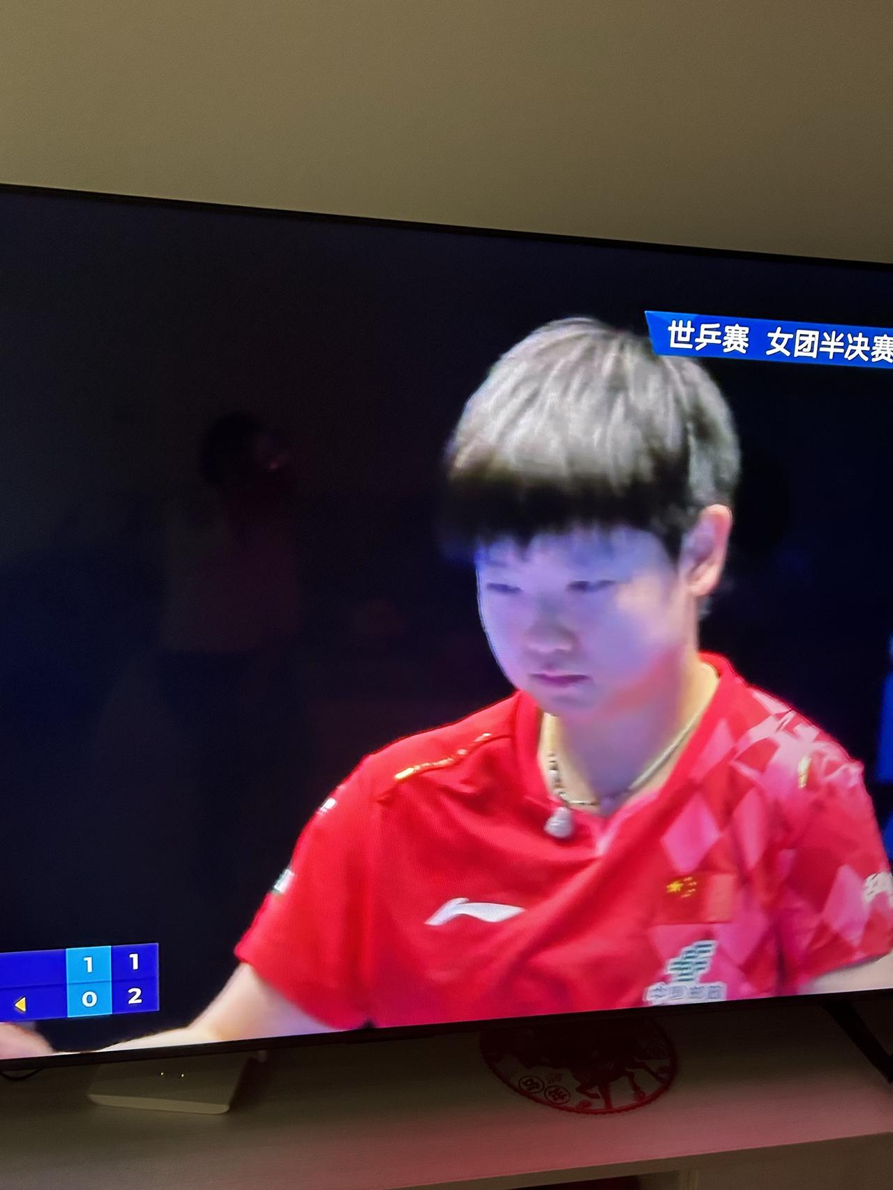 女团半决赛太稳了！莎莎曼昱双双3-0拿下罗马尼亚。

世乒赛女团半决赛对阵罗马尼