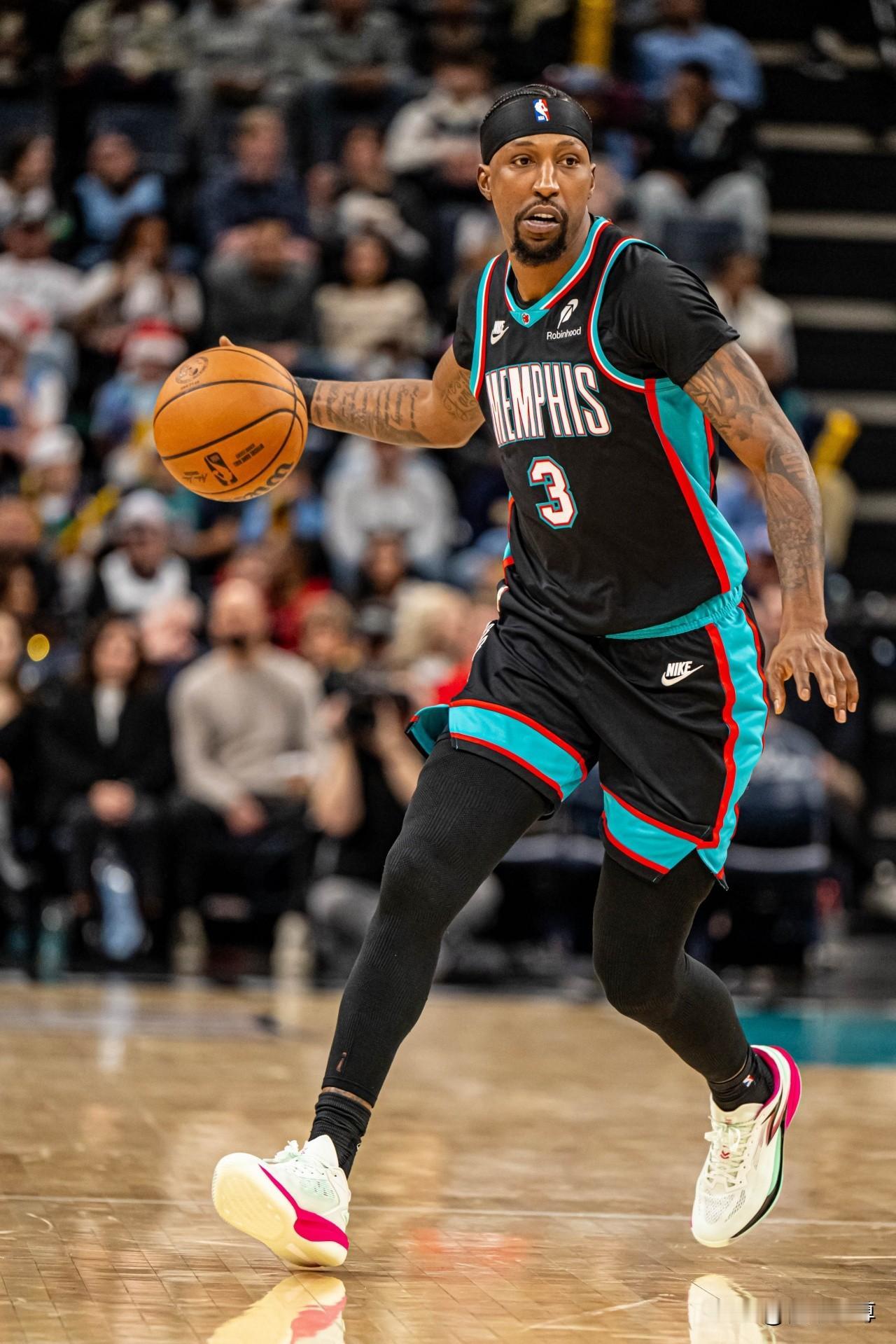时代不一样了，波普也选择执行2160万美元球员选项！

据NBA记者报道，33岁