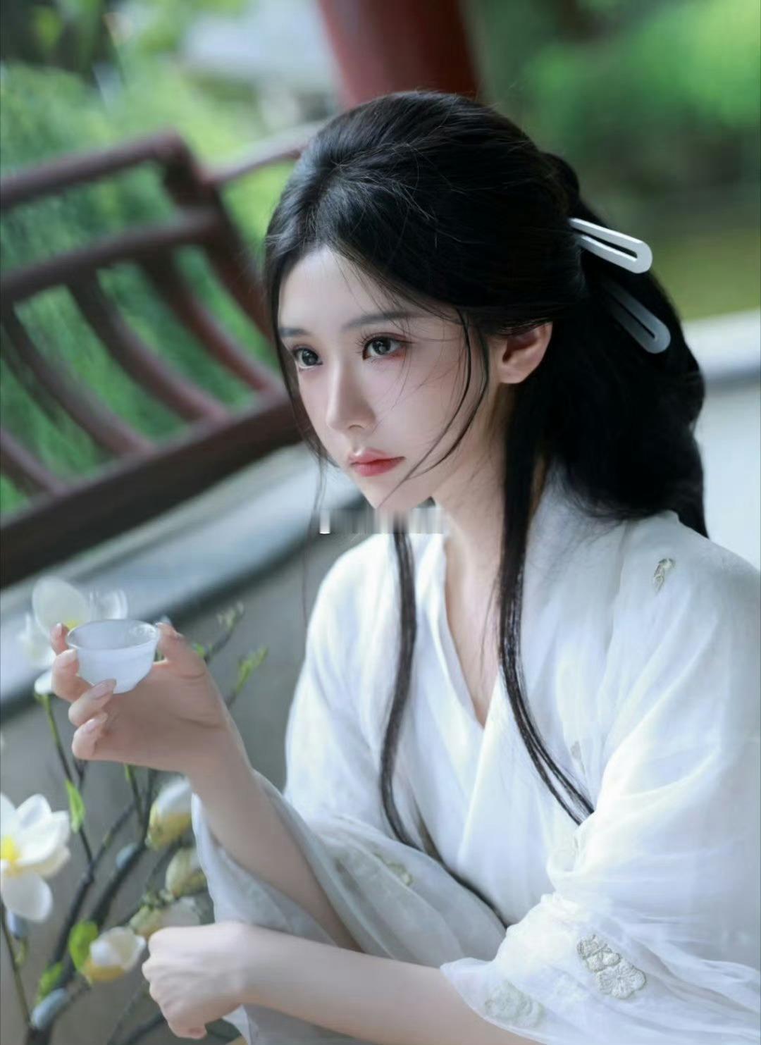 王艺瑾首谈转型原因 王艺瑾唱歌超抓耳！她给《镇魂街》唱的主题曲，我耳朵都听“怀孕