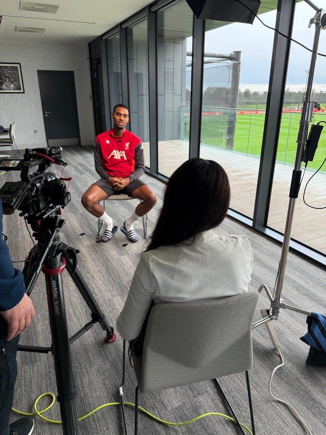 拖延症发现有很多采访内容没发，欢迎大家提醒我接下来打算发的：格拉利什选自己足坛好