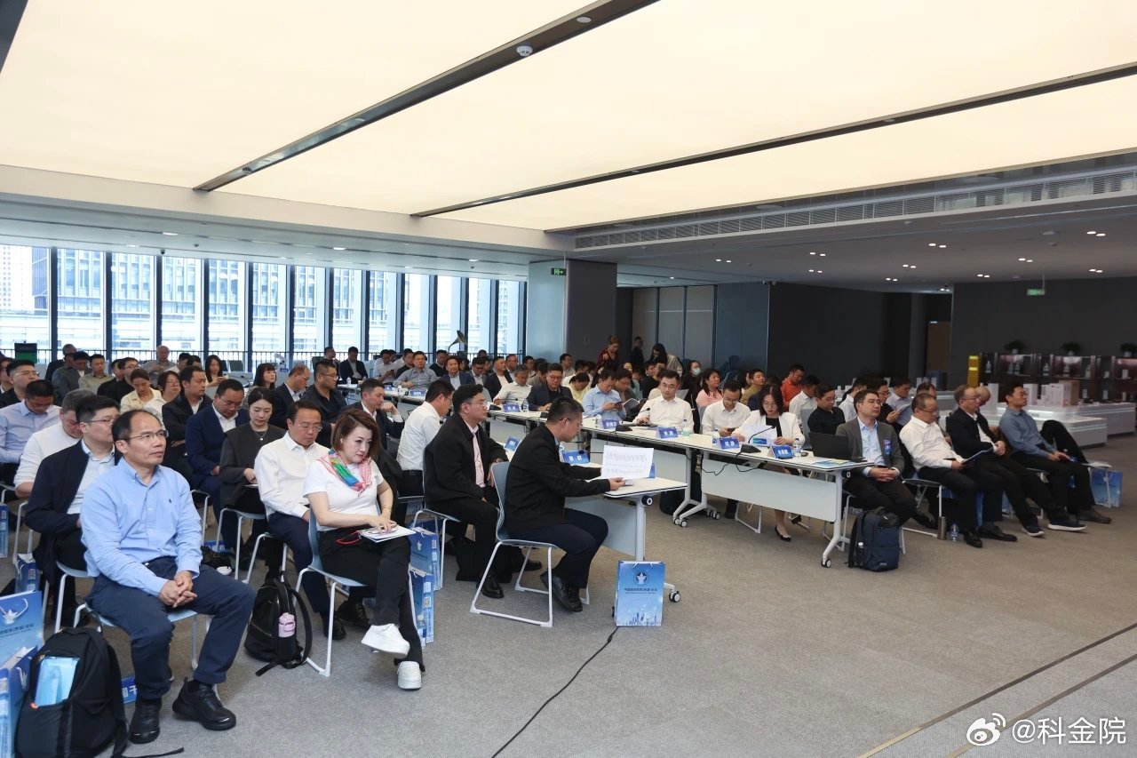 我发表了:《杨博钦博士：运用第一性原理 推进融资租赁创新转型与高质量发展》 杨博