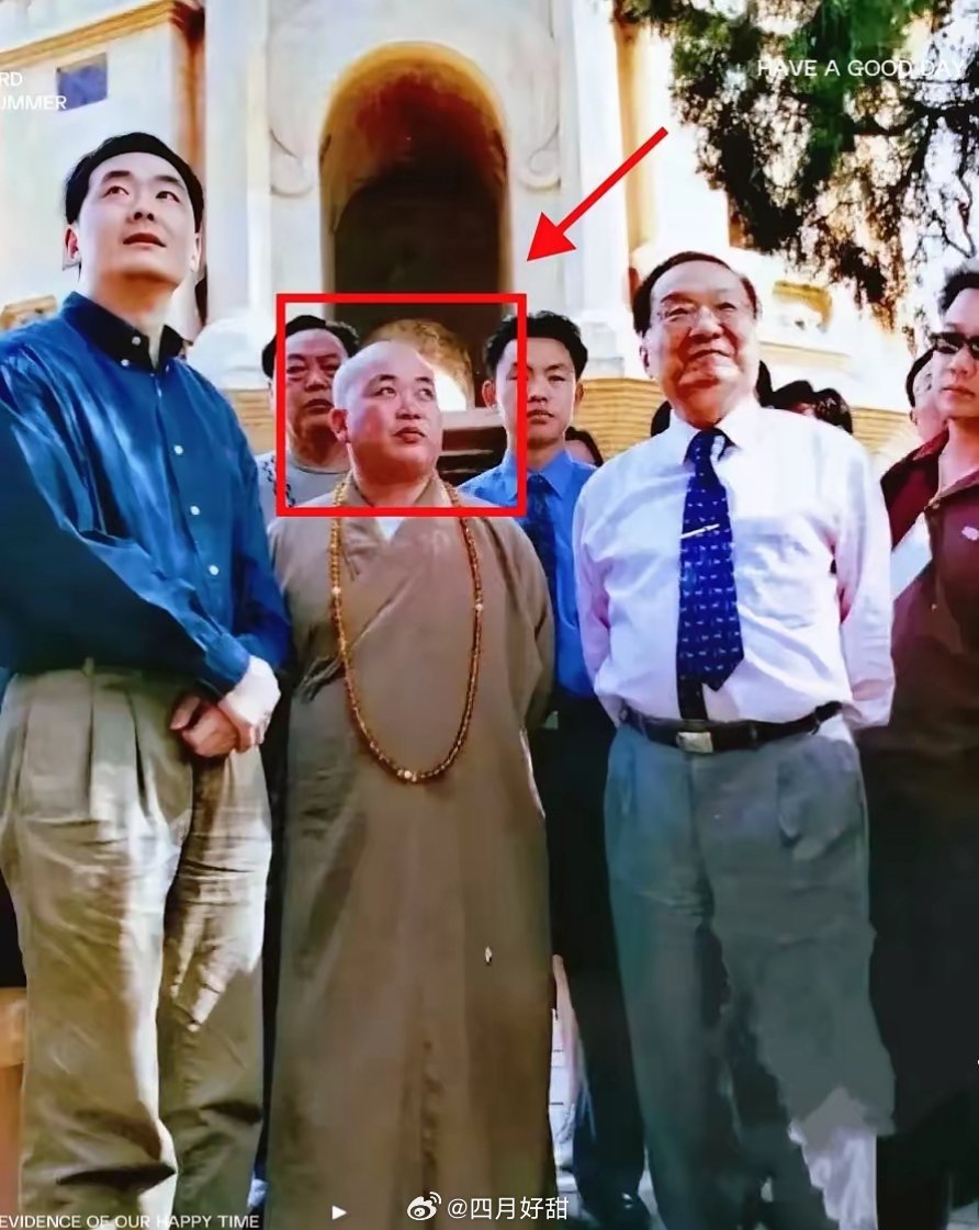 释永信如果不是和尚，的确也是一个人才，一个长袖善舞的商业人才。但既然耐不住寂寞，