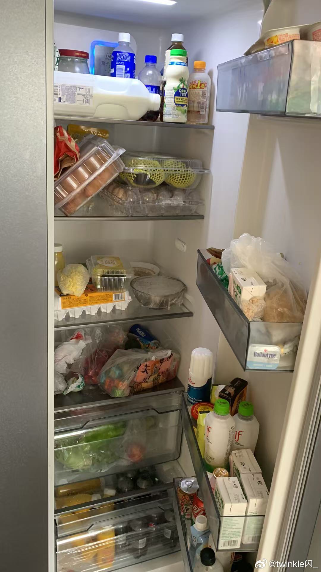 上一次点外卖还是6月6号 我认真的 不把这冰箱里的东西吃完 我不会再花一分钱点外