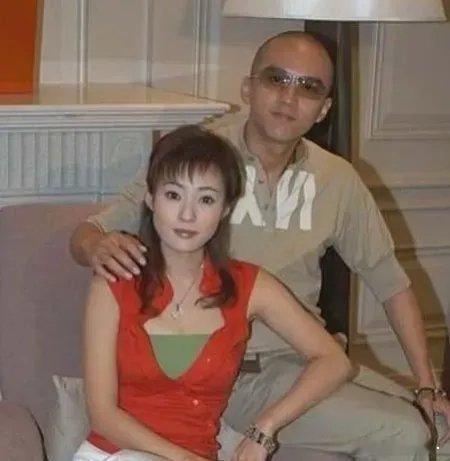 郝蕾冲上热搜！6月14日，郝蕾突然冲上了热搜，只因为有网友跑去郝蕾的评论区留言，