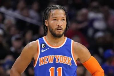 布伦森希望尼克斯能够公平对待他，他认为自己已经为球队做出了极大的牺牲。毕竟就在当