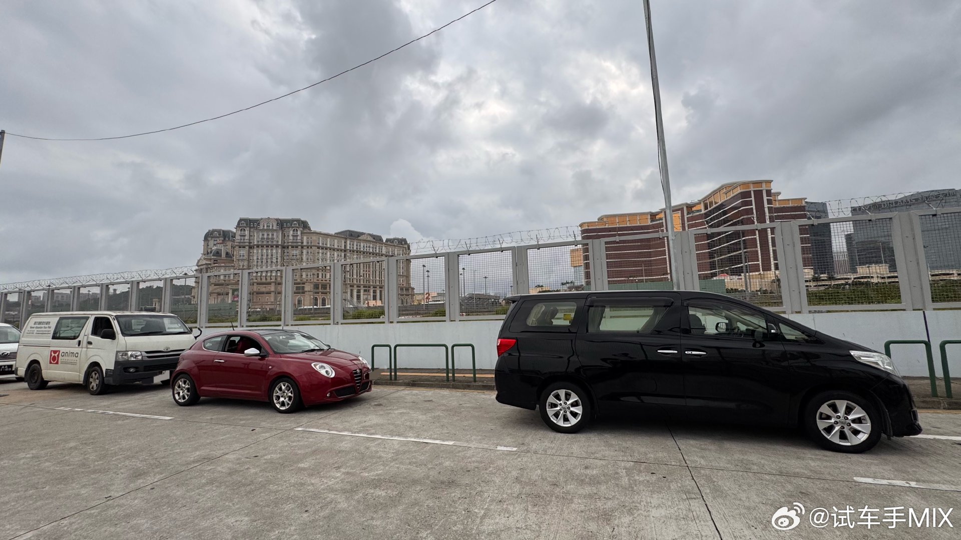 今日份是Mito一年一度的验车日提前一周以上预约时间，准点排队入场丝滑递交资料，