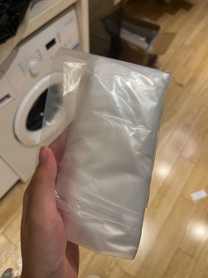我一进门就给我递套我不知道她啥意思 