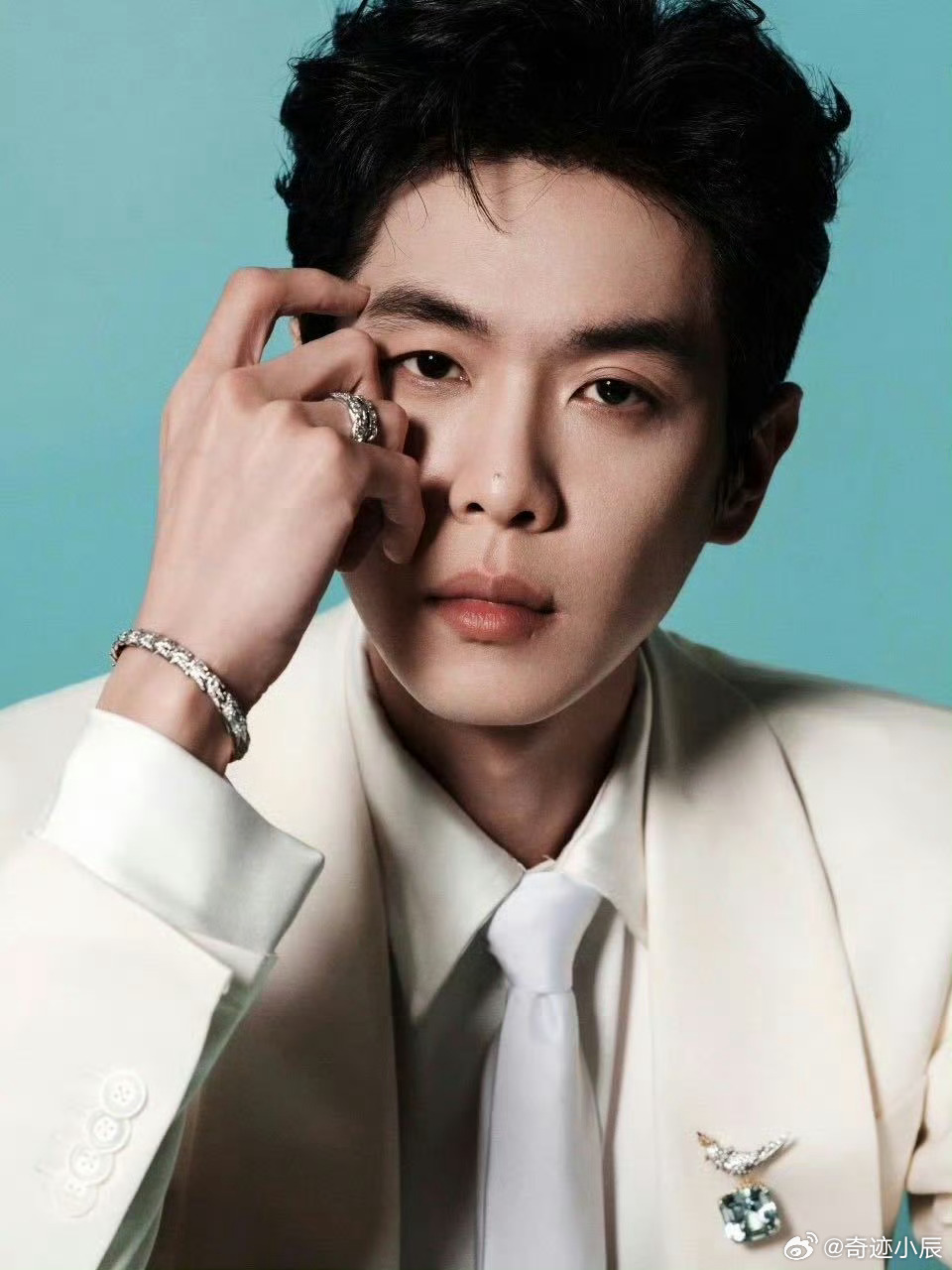 三宝送考吴京张若昀在哪三宝亲自送考千惠，这波姐夫团开局即王炸！吴京张若昀你们在哪