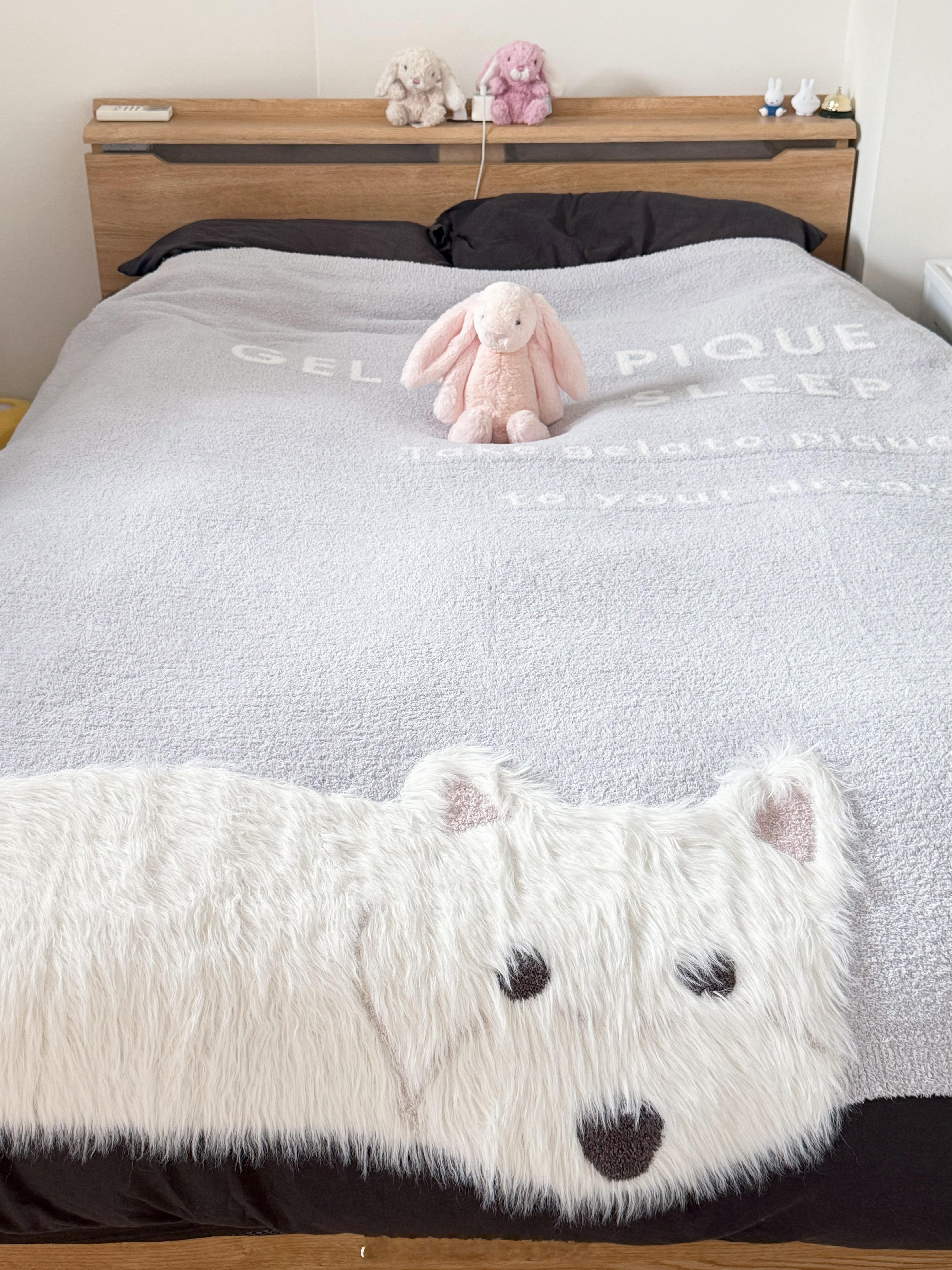 买到了超级喜欢的毛毯☺️好像我们一一宝宝呀！！！ ​​​