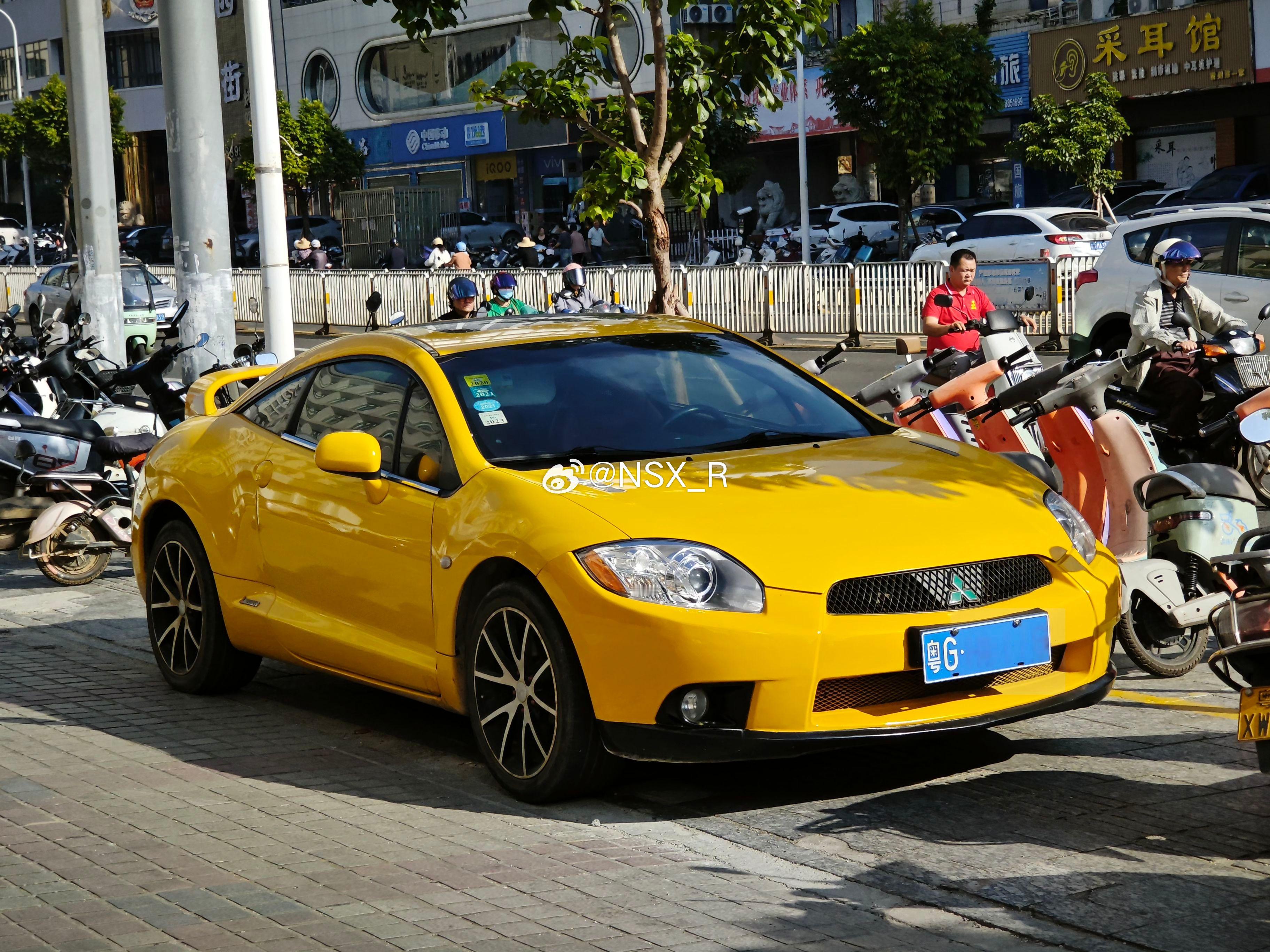 2020年刚提极客飒那会儿，第一次摩旅选择去雷州，有一半心思就是冲拍这台三菱日蚀