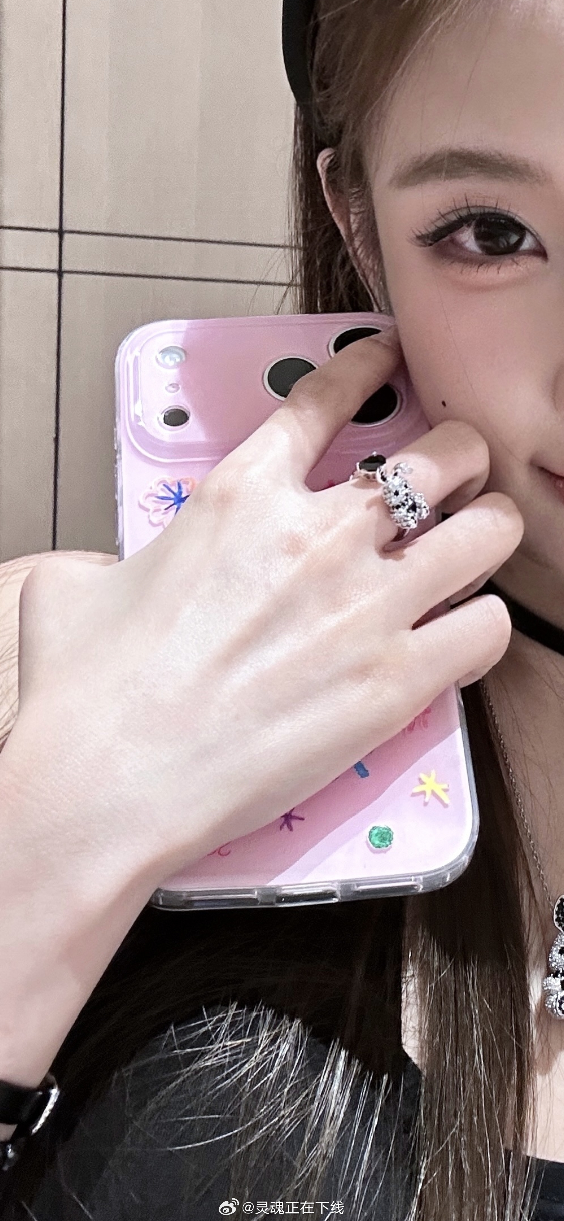 粉色iPhone 18 Pro Max还挺好看的！ 