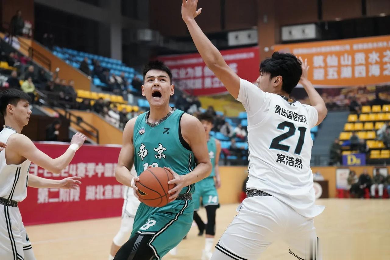 CBDL湖北宣恩站首日战况:南京爆冷击败青岛，男篮二队险胜山西！

具体战况：
