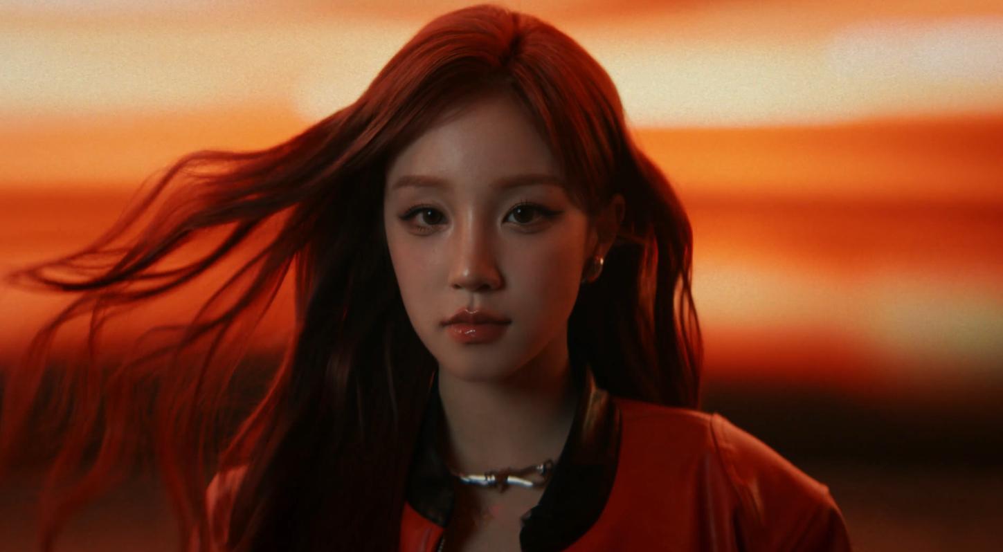 宋雨琦的小牛穿搭吴磊宋雨琦小牛电动双代言宋雨琦的小牛穿搭也太有范儿了！红发搭配酷