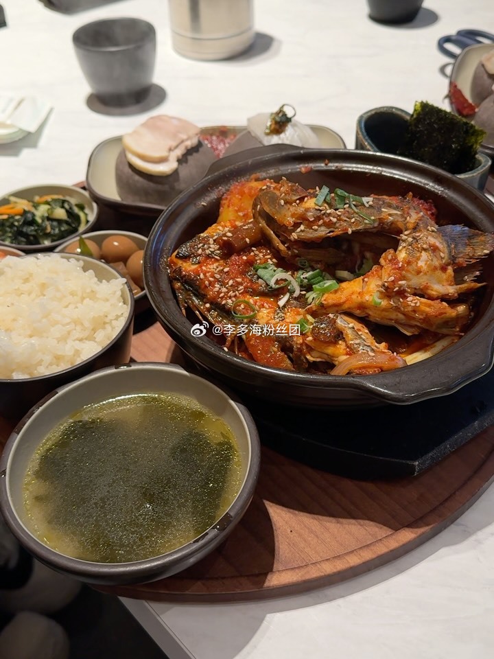 李多海  多多 Ins 更新，济州岛之旅