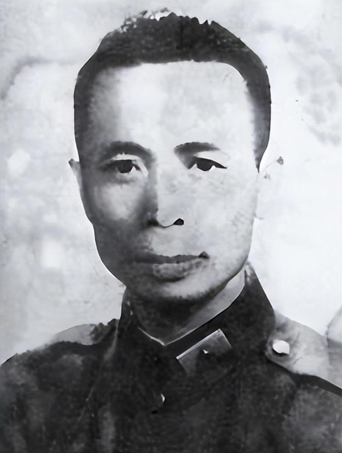 1959年，国民党军长郑庭笈被特赦，当晚被叫去见首长时，首长的一句话让他当场就愣