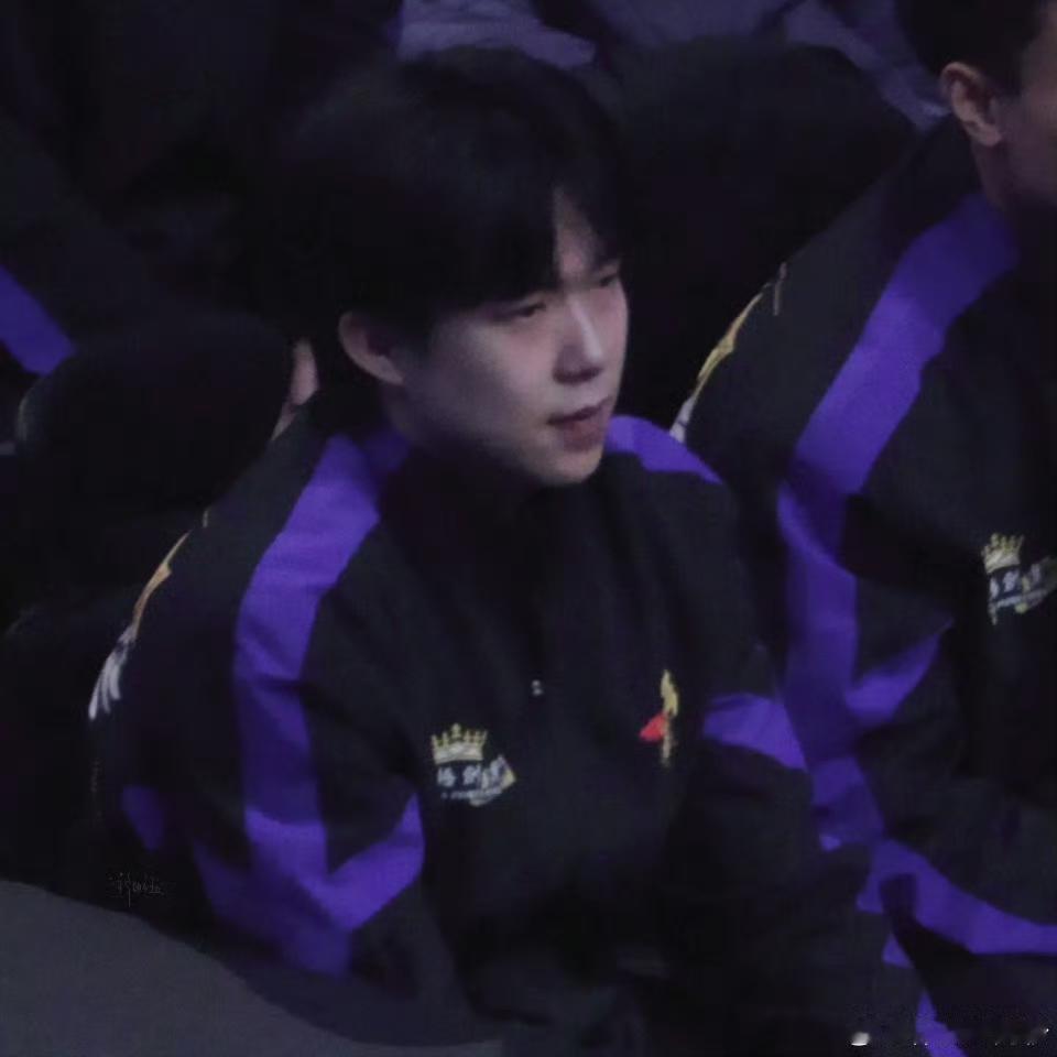 王楚钦伤愈复出！直言不想以两个退赛结束2025
 
乒超联赛总决赛传来热血一幕！