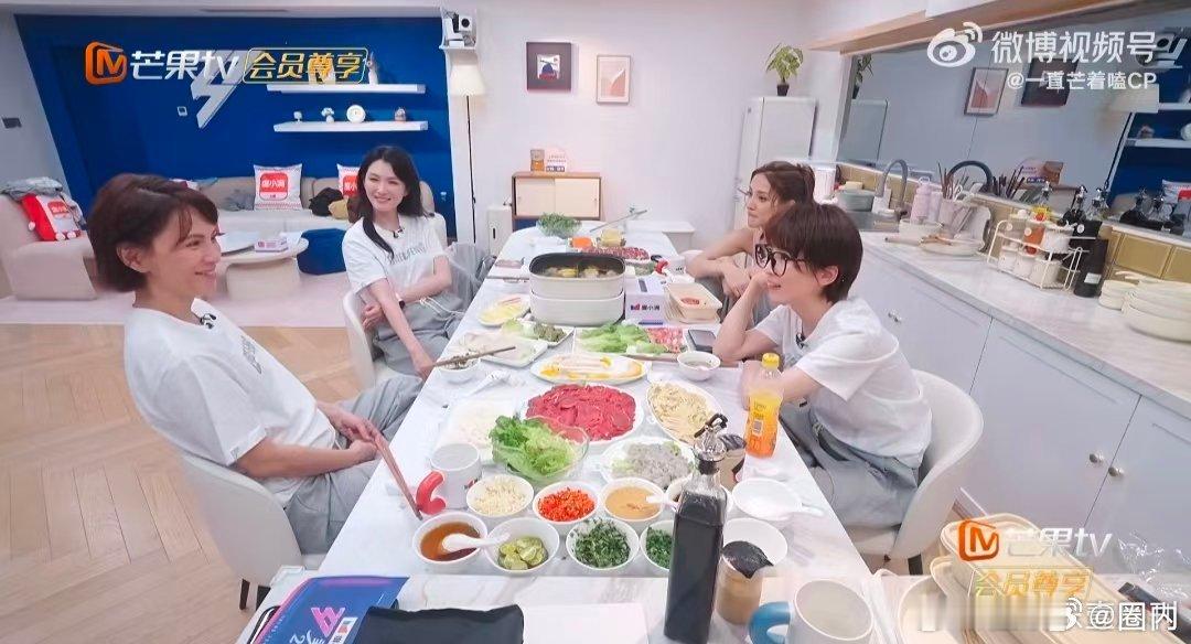 李心洁分享暗恋经历 李心洁聊起暗恋经历也太真实了吧，而且还大大方方分享少女心事，