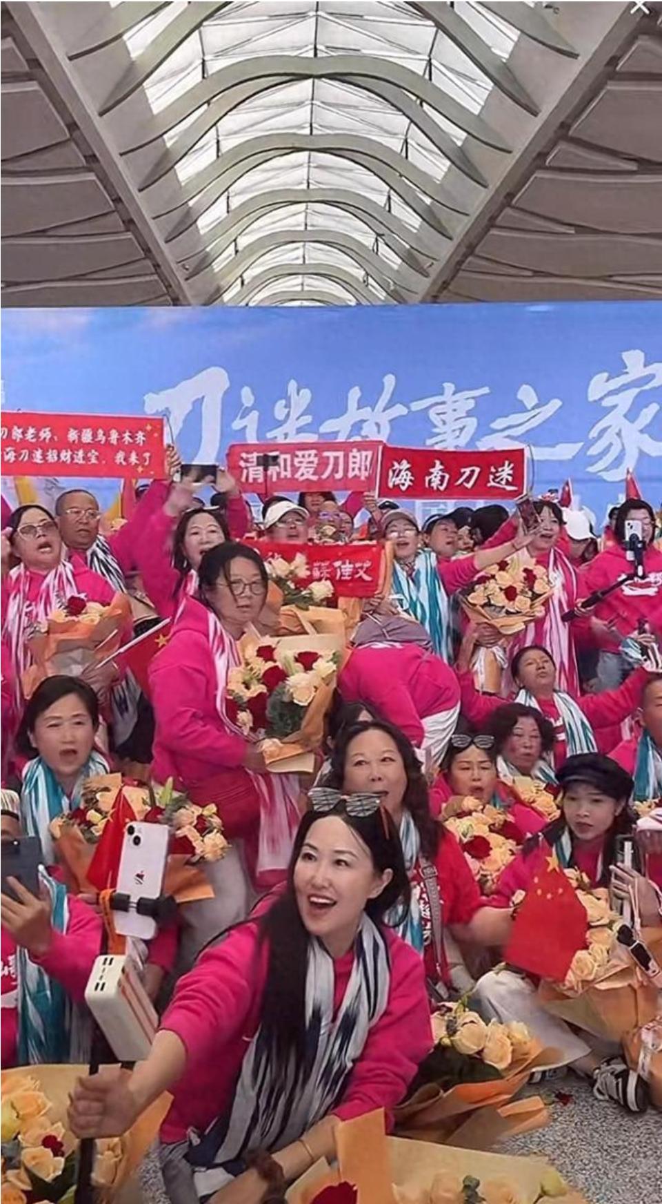 刀郎把最后一场钉在新疆！10月4号乌鲁木齐奥体连唱4晚，文旅局直接甩出7条免费公