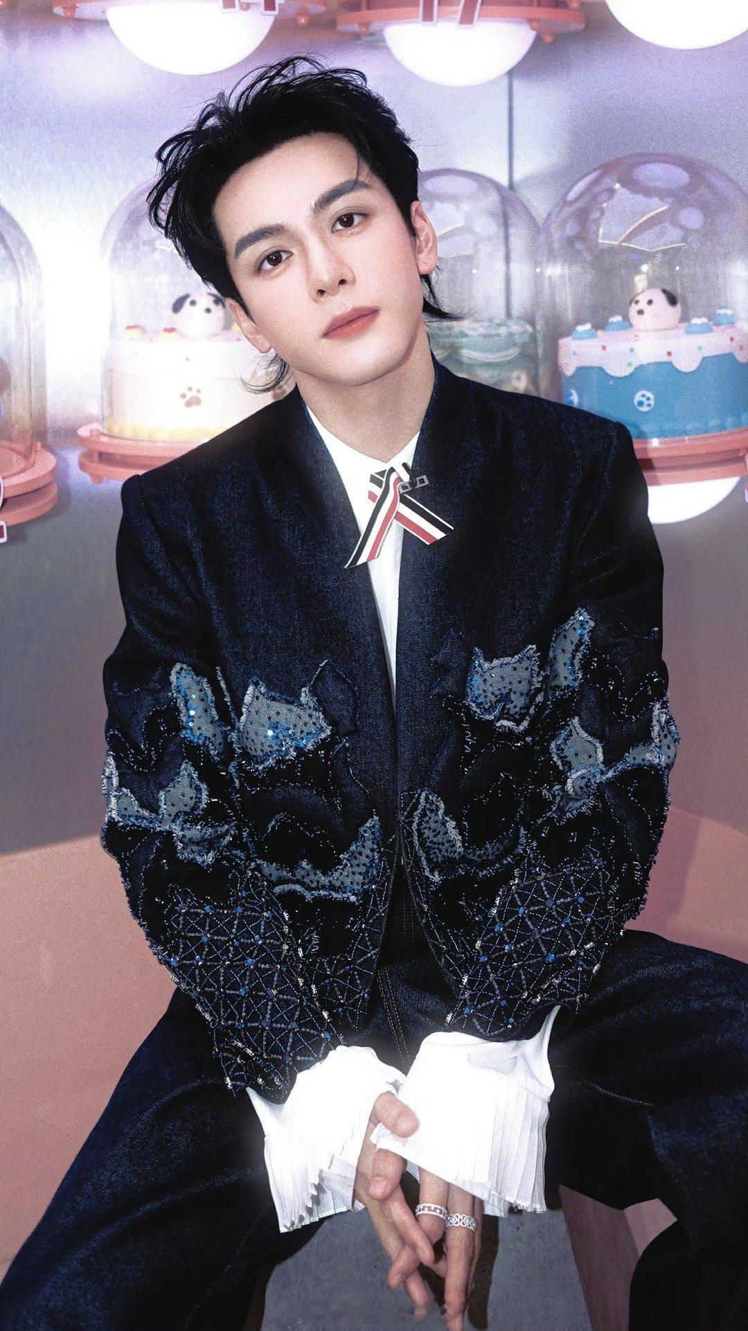 今晚锁定好六看曾舜晞曾舜晞