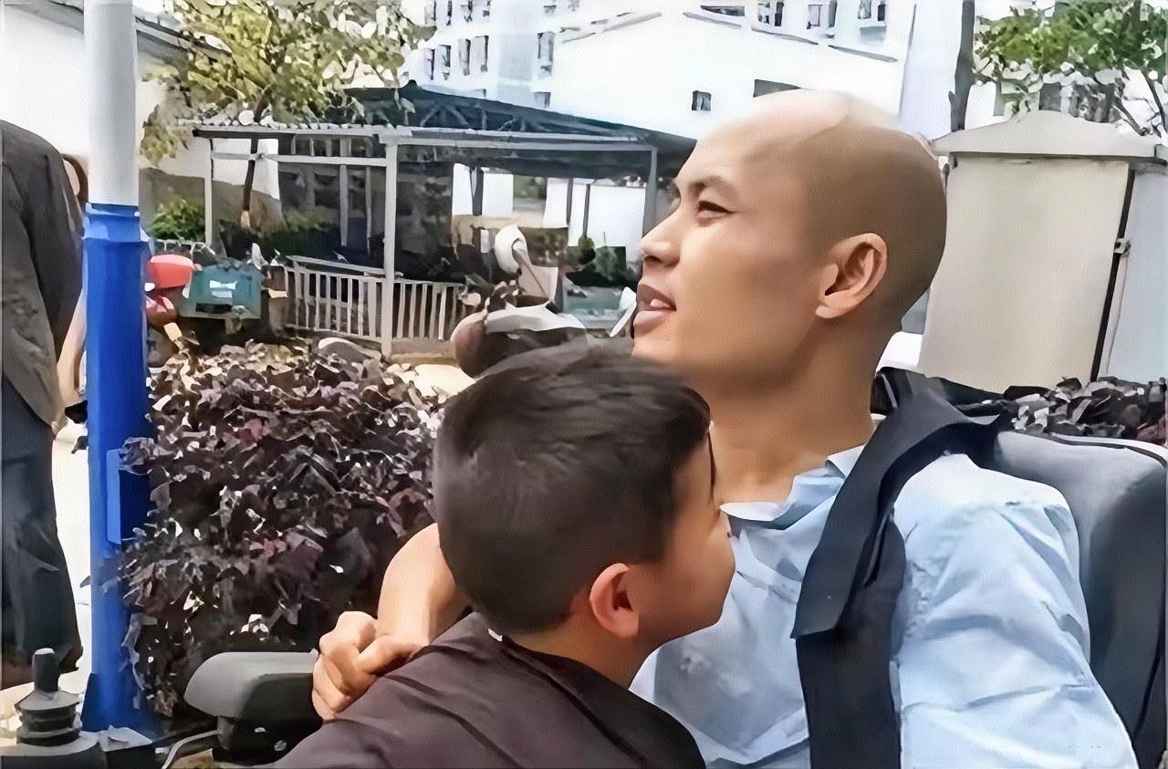 泪目！云南文山1男子，因生意失败被妻子抛弃。3年后，他东山再起，谁料，却因意外导