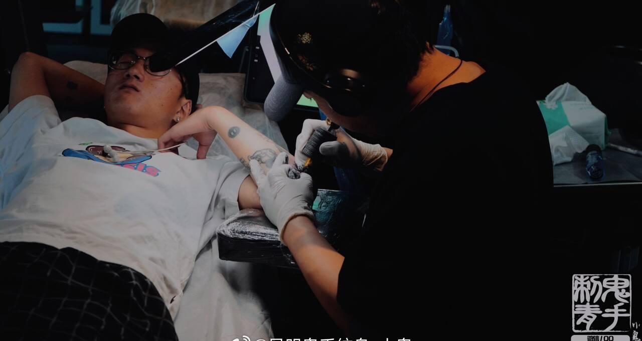 🌈 原来天下无双的意思，是从此一个人