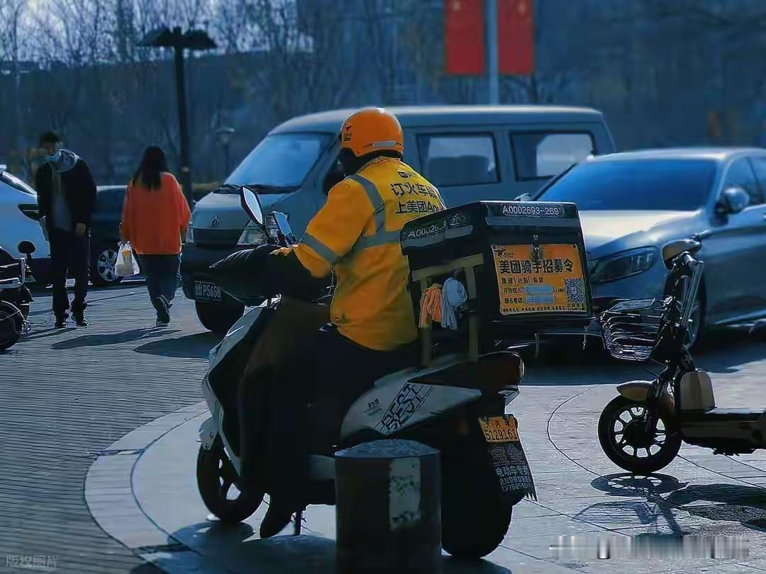 马上开始2026年度的高考了，高考真的可以逆天改命吗？我想，不同时代有不同的答案