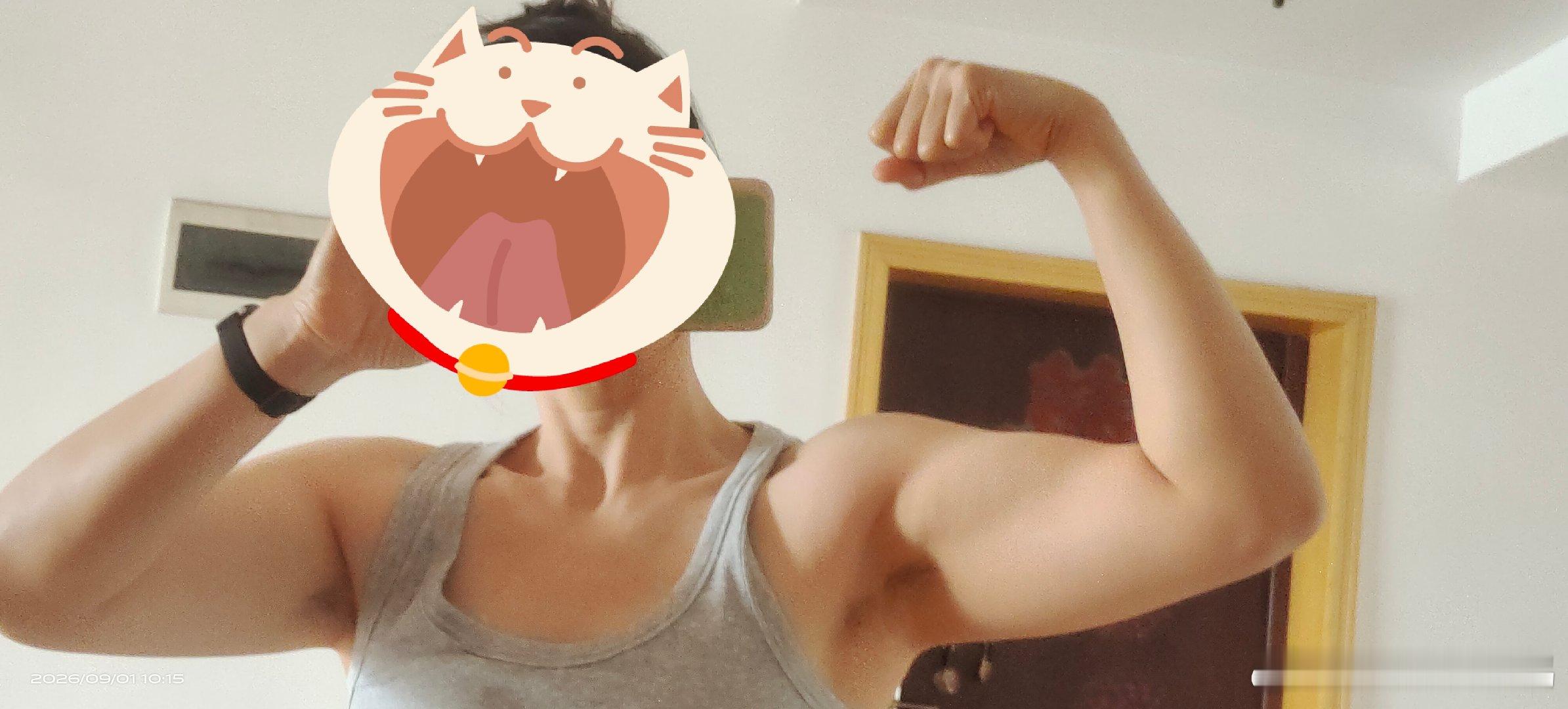 充碳了几天，肿起来了！显得我手好小啊！ ​​​