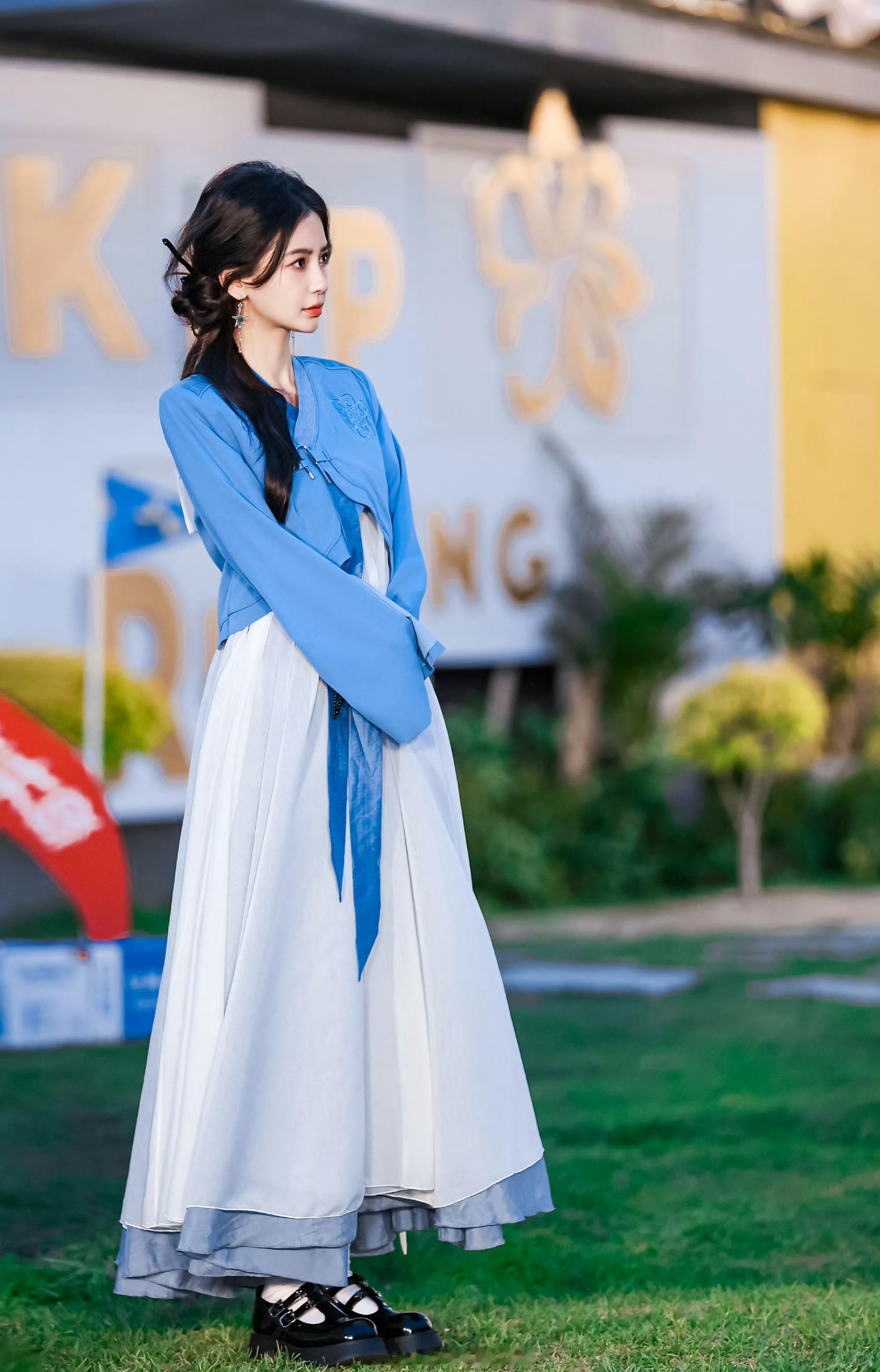 angelababy angelababy “星星会暗，太阳会落，但你会永远闪闪