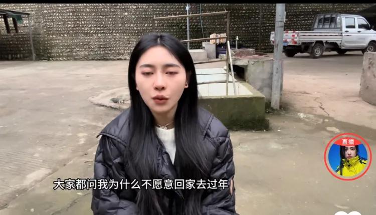 楼小贝终于放弃在外婆家过年的打算。由于众多网友的吐槽楼小贝不去妈妈家过节而非要懒