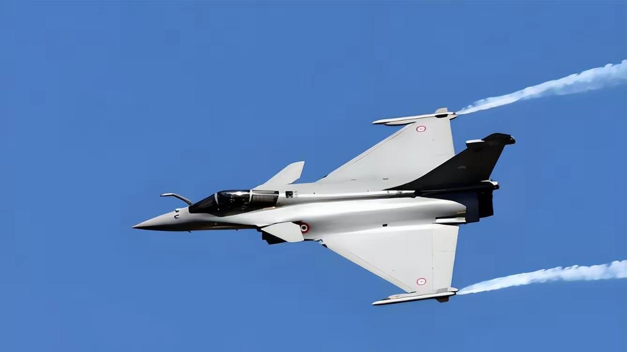 乌克兰计划从瑞典购买100到150架“鹰狮”战斗机：乌克兰和瑞典签军购协议，计划