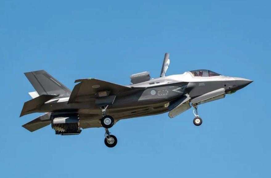 美国又一架F-35B没了！
【观察者网】据美联社和美国有线电视新闻网（CNN）报
