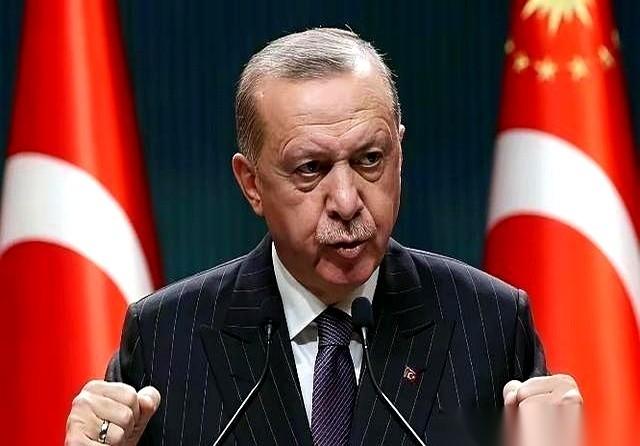 以色列的名单上，伊朗的名字刚被划掉，土耳其的名字就被红笔圈了出来。
狠话已经撂下