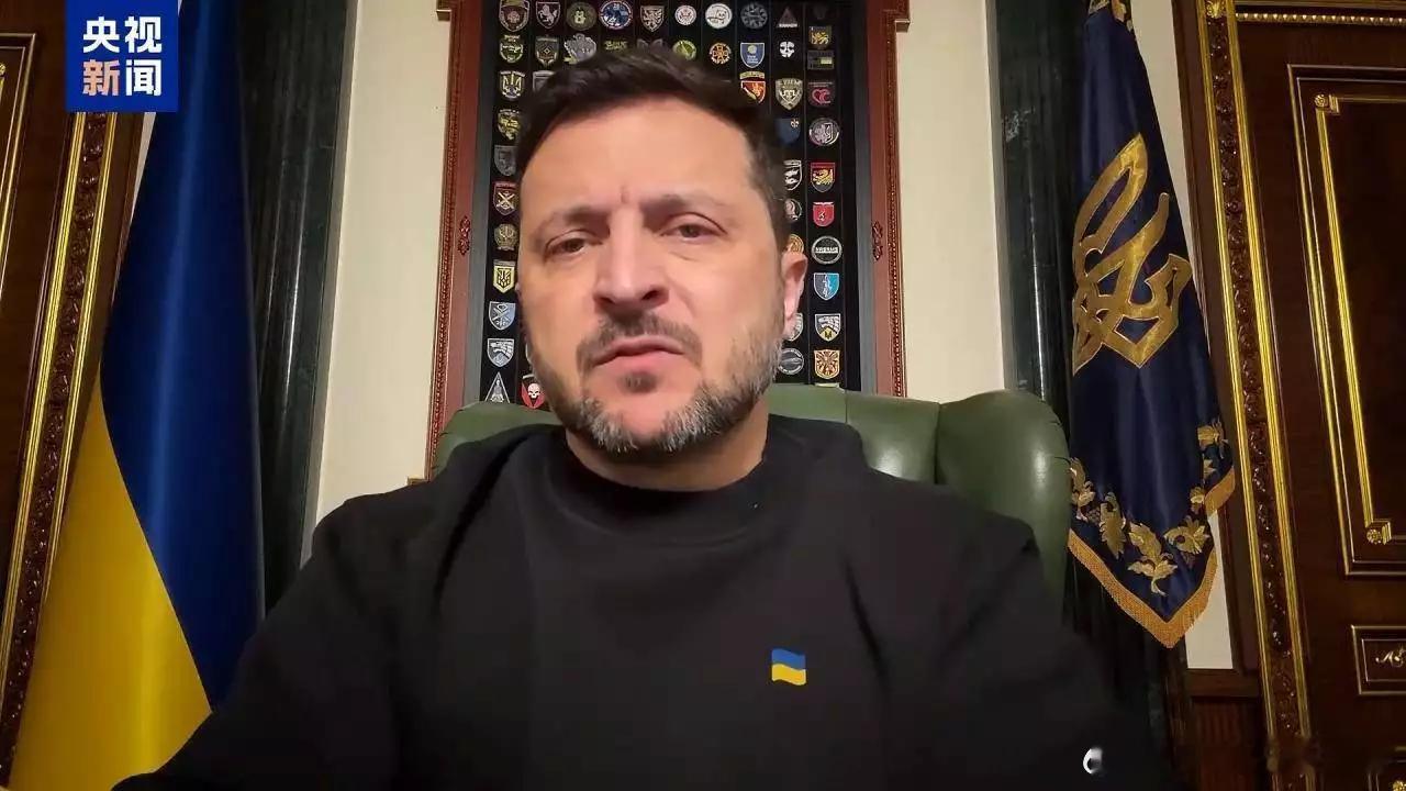 泽连斯基签署总统令 允许60岁以上人员合同制服役 