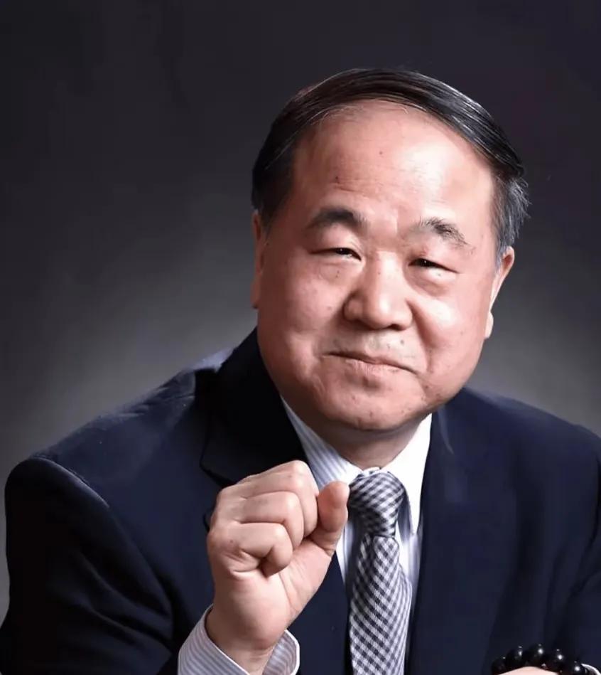 刷到莫言这段关于喝酒的话，瞬间被戳中了——谁说成年人的孤独是深夜emo？明明是喝