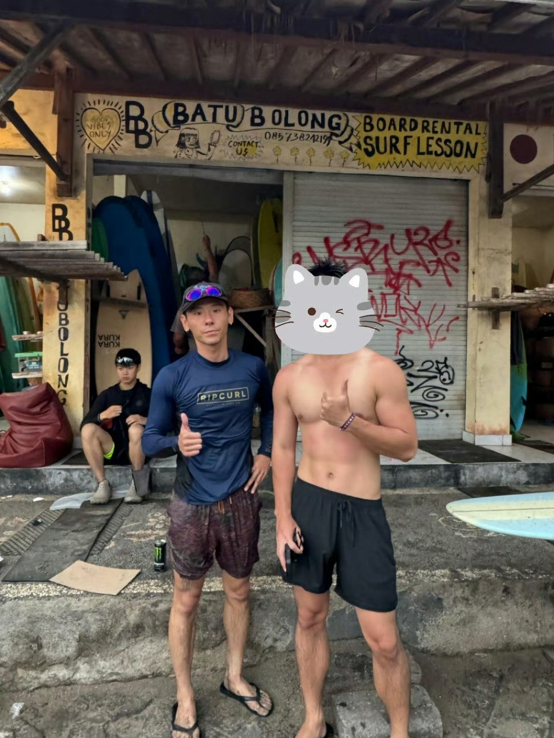 蒋奇明怎么走到哪都像本地人蒋奇明无论是戏里还是戏外，搁那儿都是本地人的程度啊哈哈