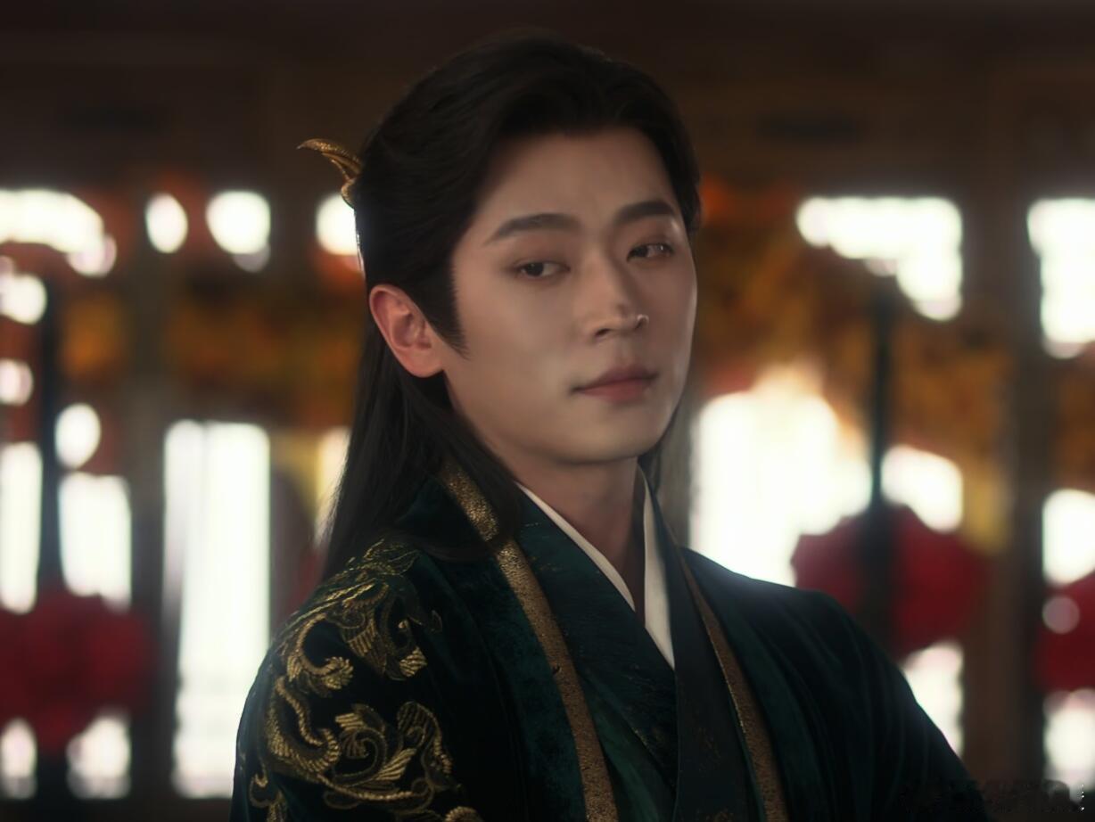 《成何体统》：夏侯澹，温暖又让人心疼的存在近期，古装穿书剧《成何体统》热度飙升，