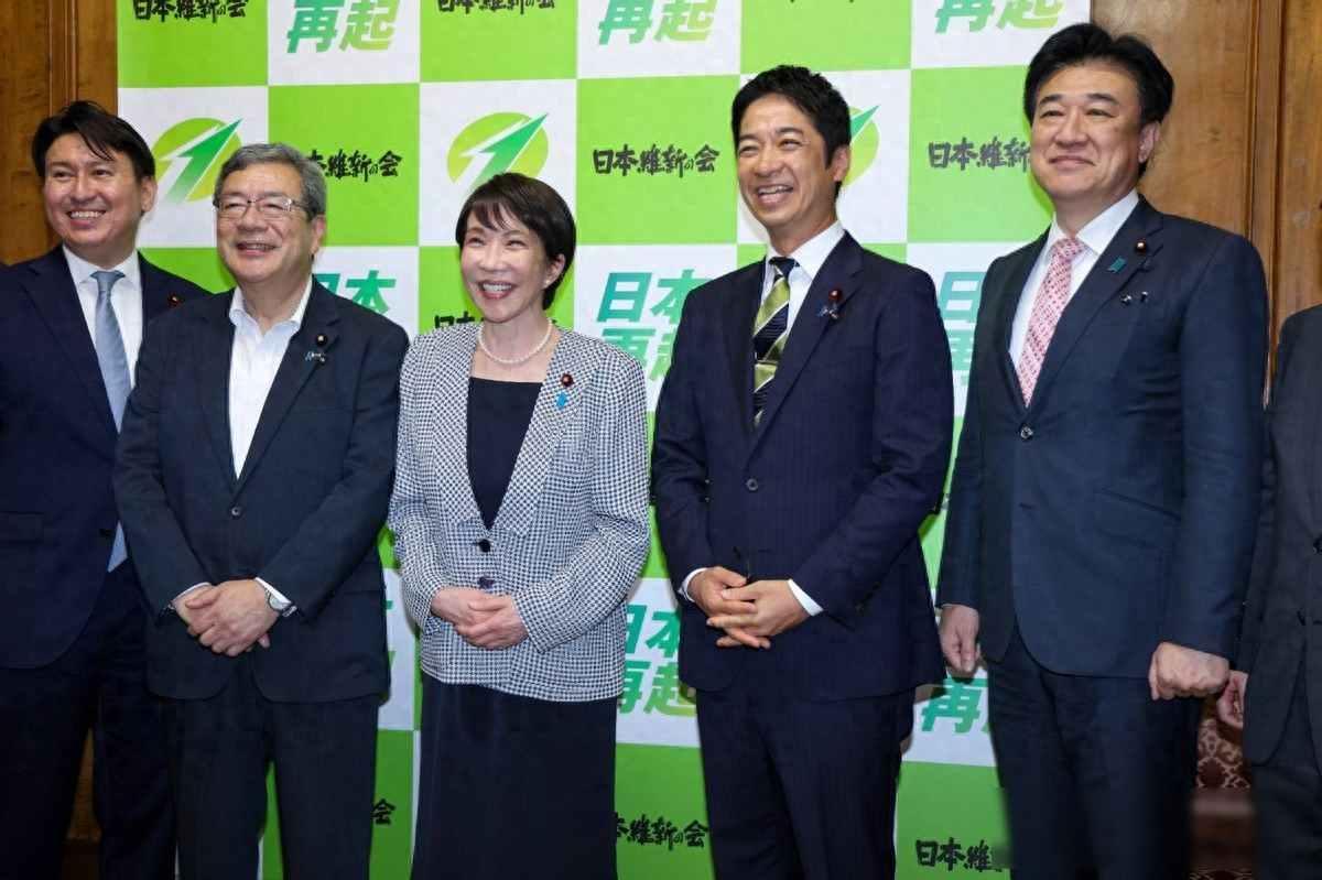 123比121险胜！高市早苗强推迁都致民调暴跌，日本要乱了？
日本首相高市早苗2
