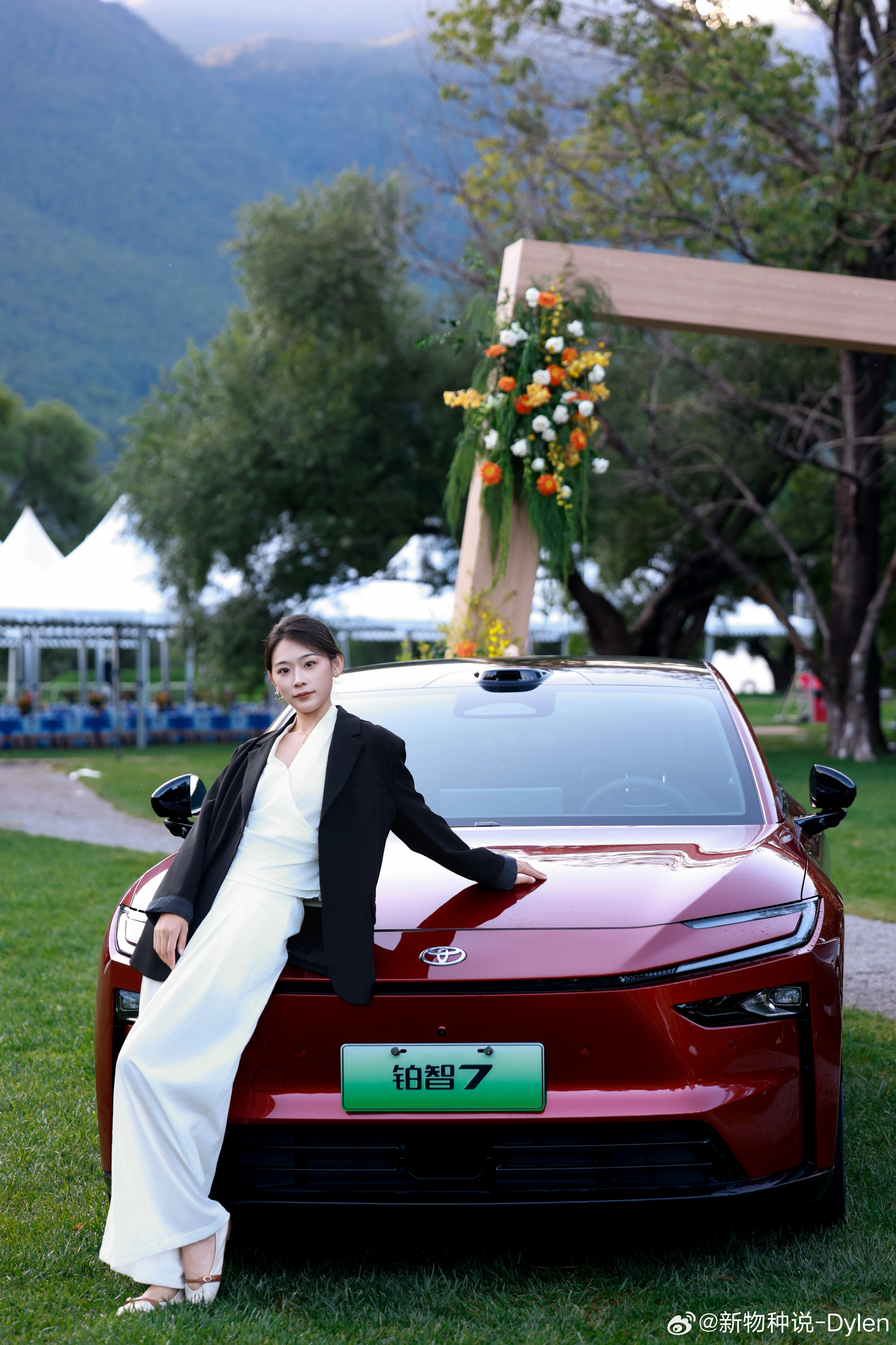 丽江太美了，甜心教主太甜了丰田铂智7首个承诺电池事故起火赔付心有凌犀选铂智7王心