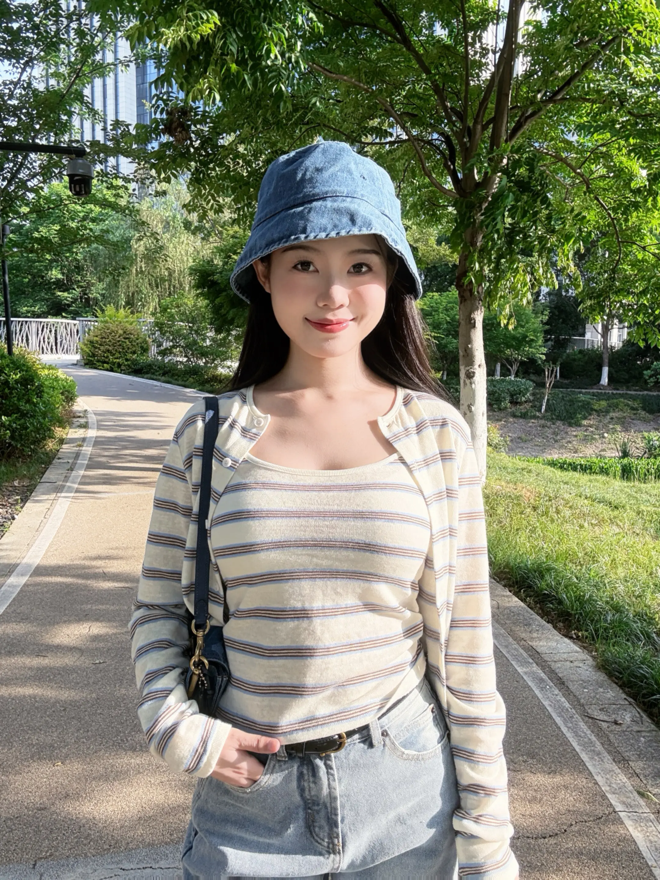 接受普通这个词对我来说是件痛苦的事 我来到这个世界就该闪闪发光