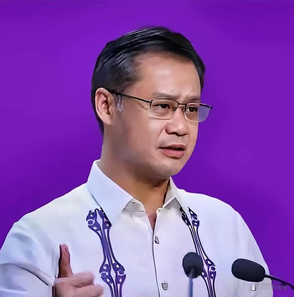 你们果然没猜错，菲律宾参议院6月3日突然换人，参议员张侨伟火线接任临时议长，前任