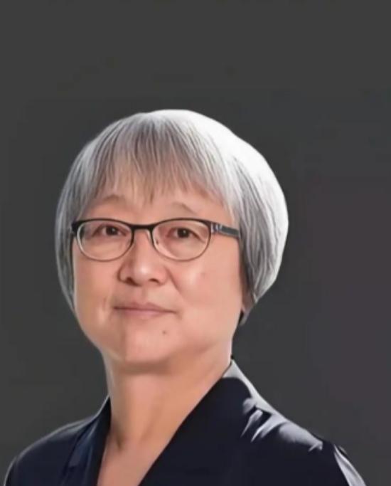 1977年上海“高考状元”袁钧瑛，公派留美拒不回国，可是她在美国深修40年后，却